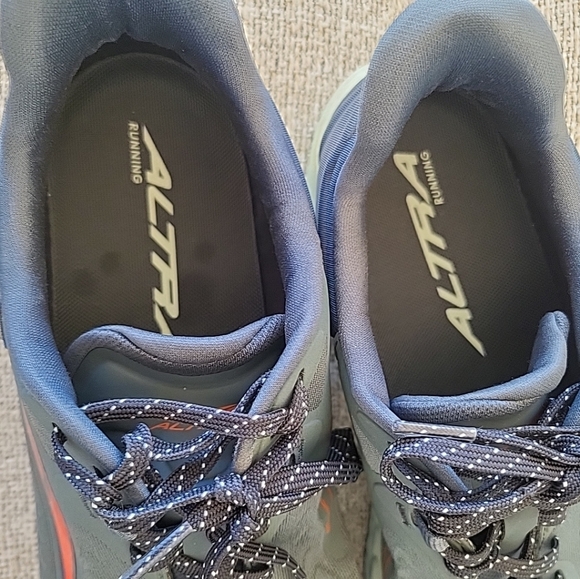 Altra Mens Size 11.5 Medium Torin 7 Gray Cushioned Running Shoes Sneakers - Picture 2 of 9